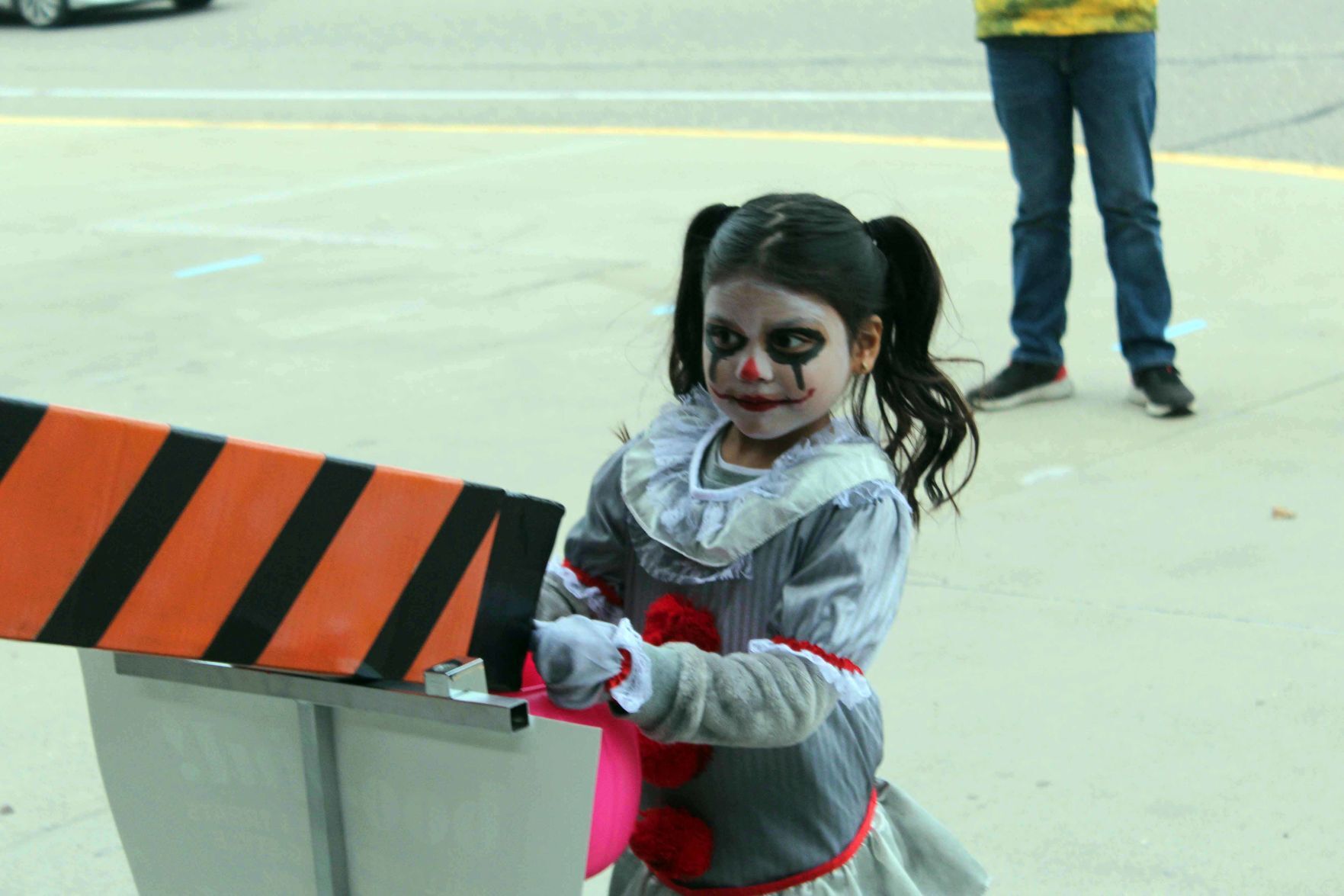 Melanie collects candy